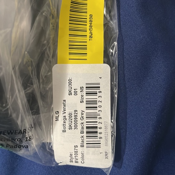 Bottega Veneta Sunglasses - Picture 2 of 2